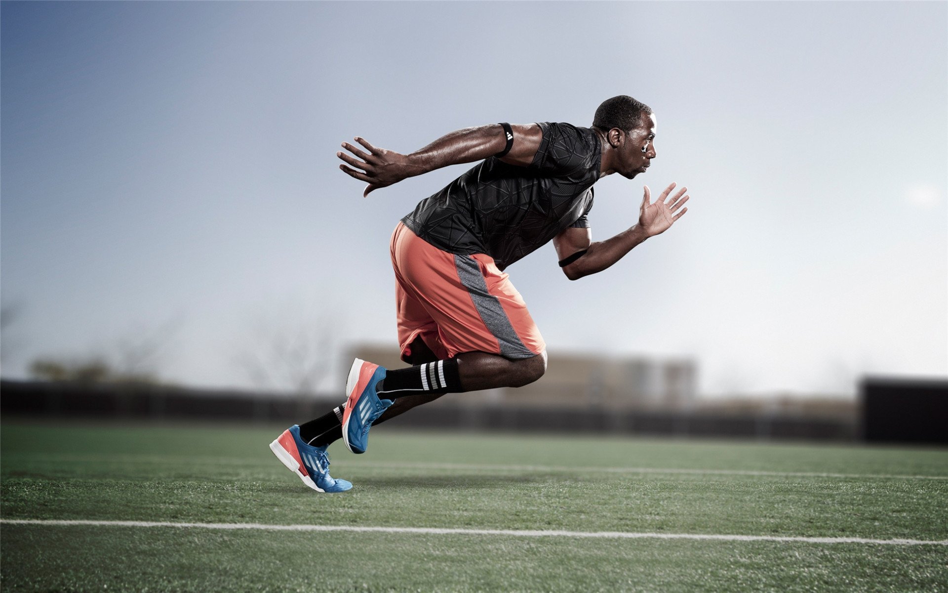 卡特的罚球与踢球技术堪称橄榄球界的巅峰之作，卡特生涯罚球命中率